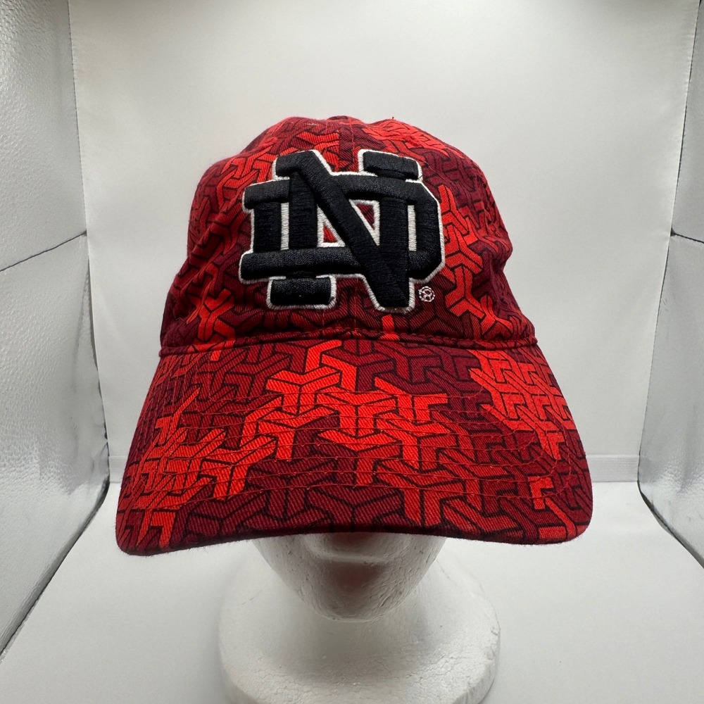Notre Dame Under Armour Hat Mens Red Fighting Irish Geometric Pattern OSFA Cap